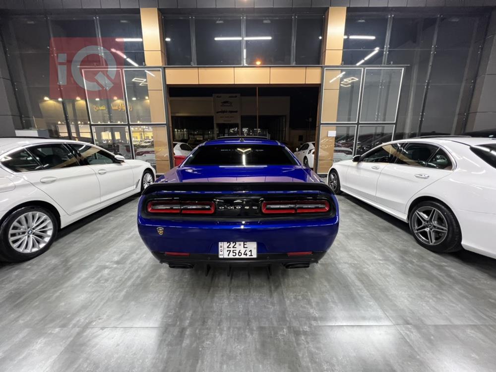Dodge Challenger
